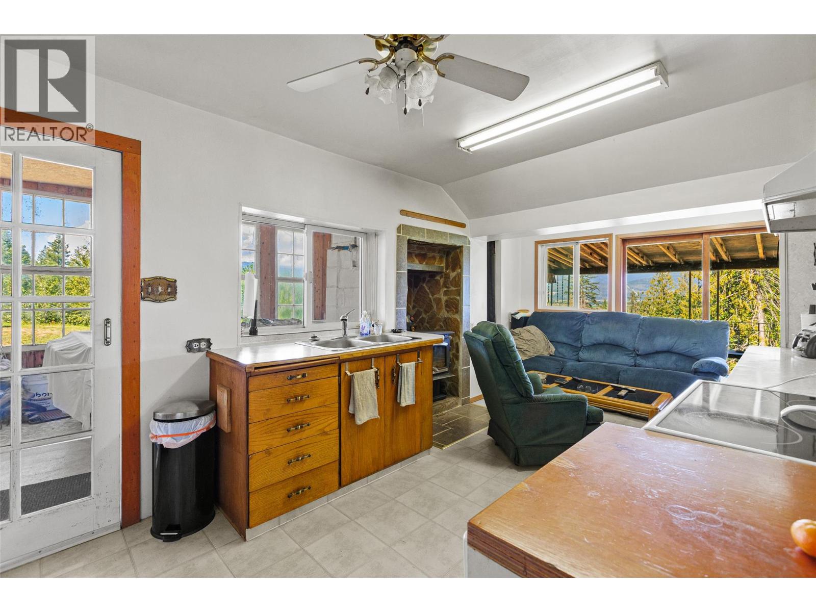 1655 Evans Road, Creston, British Columbia V0B 1G5 - Photo 7 - 10357633