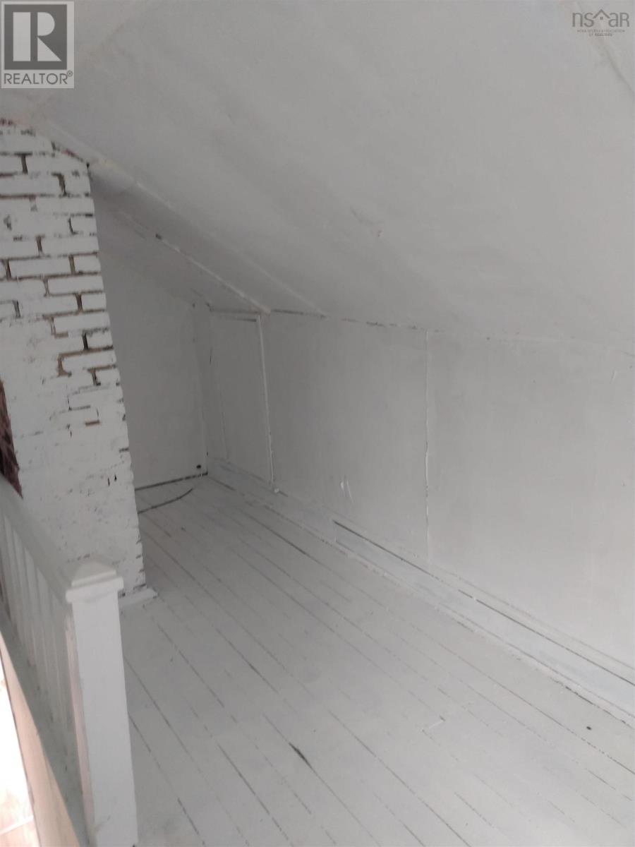 285 Curran Street, New Waterford, Nova Scotia  B1H 2Z9 - Photo 9 - 202518733