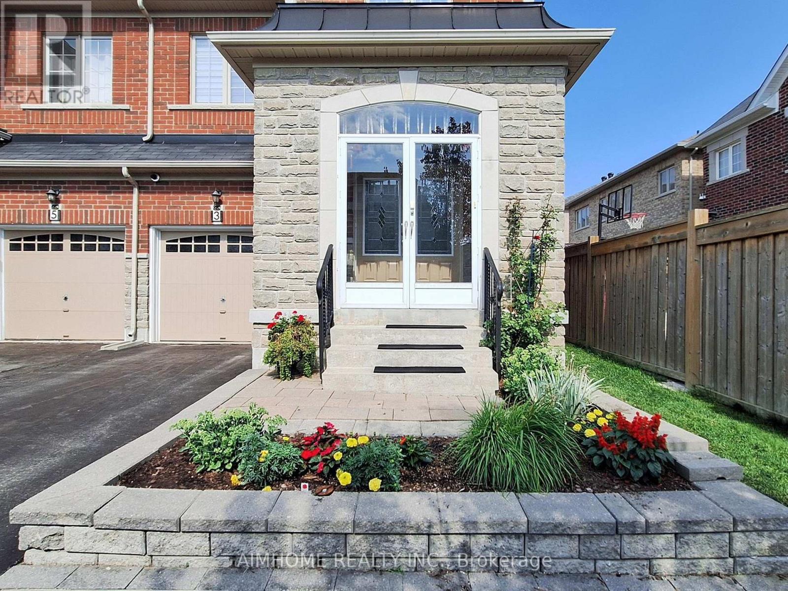 Property at 3 BISHOP'S GATE image 2