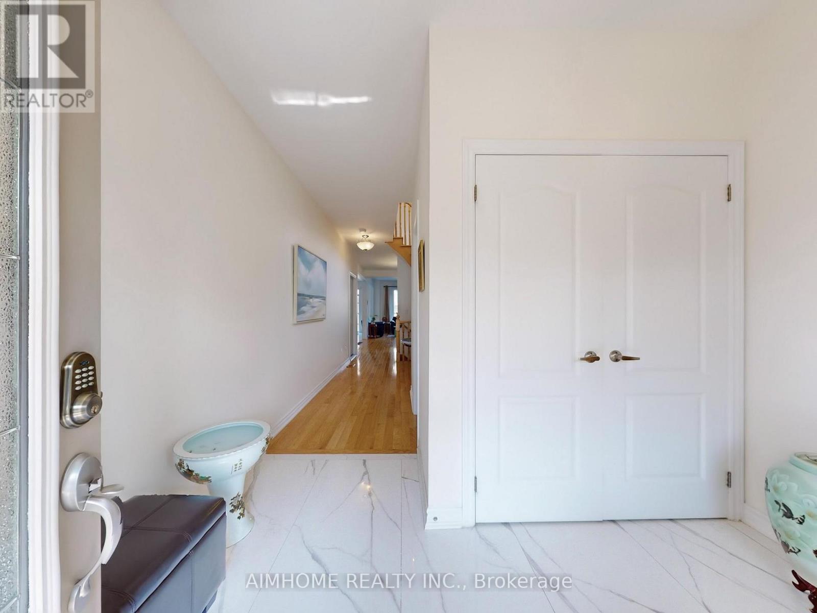 Property at 3 BISHOP'S GATE image 4