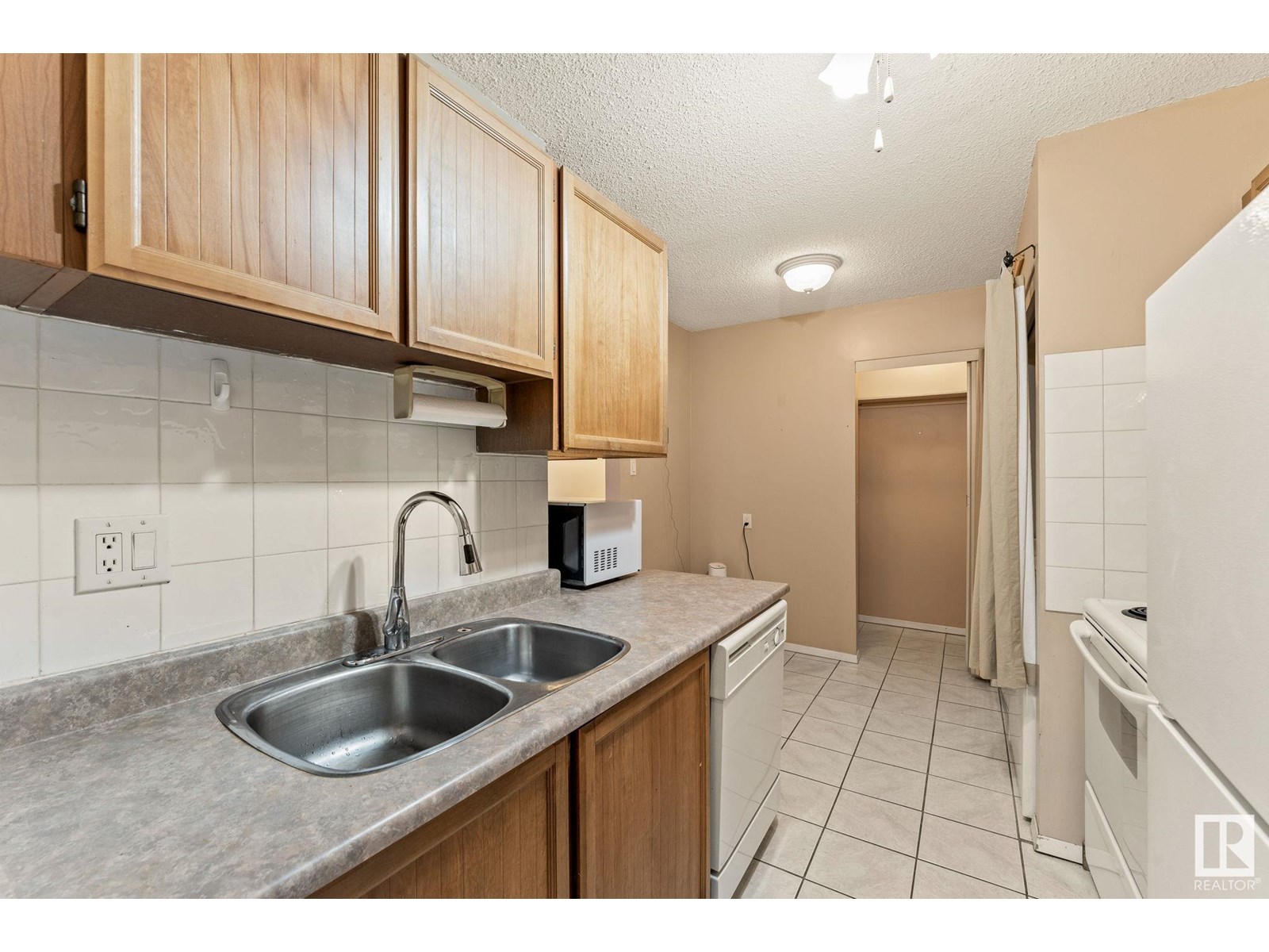 Property at #311 2315 119 ST NW image 5