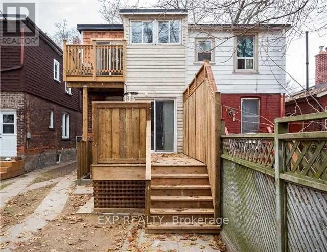 Upper - 122 Parkmount Road, Toronto, Ontario  M4J 4V4 - Photo 9 - E12113596