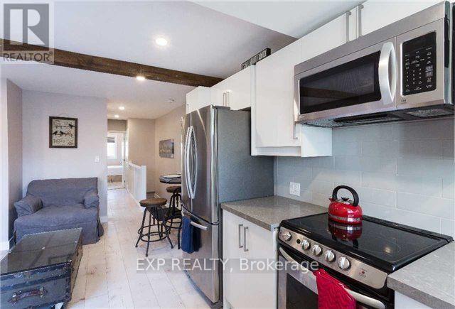 Upper - 122 Parkmount Road, Toronto, Ontario  M4J 4V4 - Photo 15 - E12113596