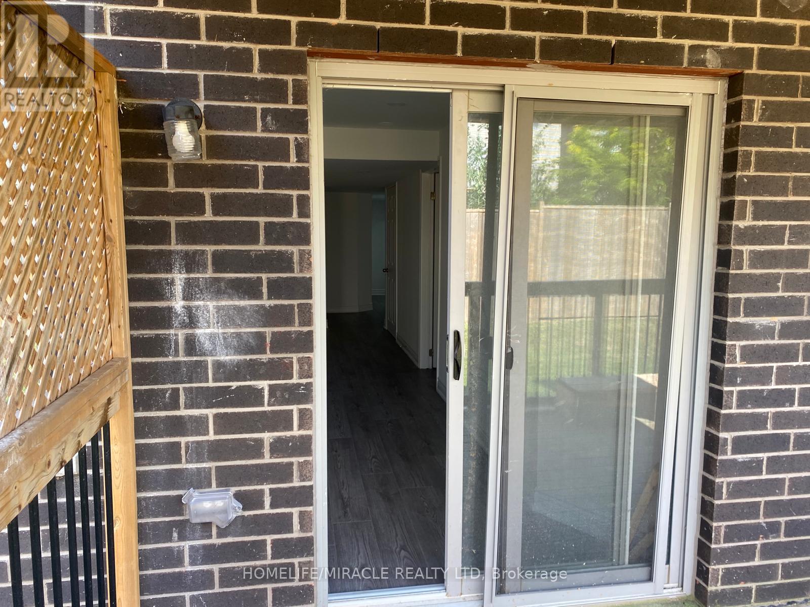 46 - 135 Hardcastle Drive, Cambridge, Ontario  N1S 0B6 - Photo 45 - X12320846