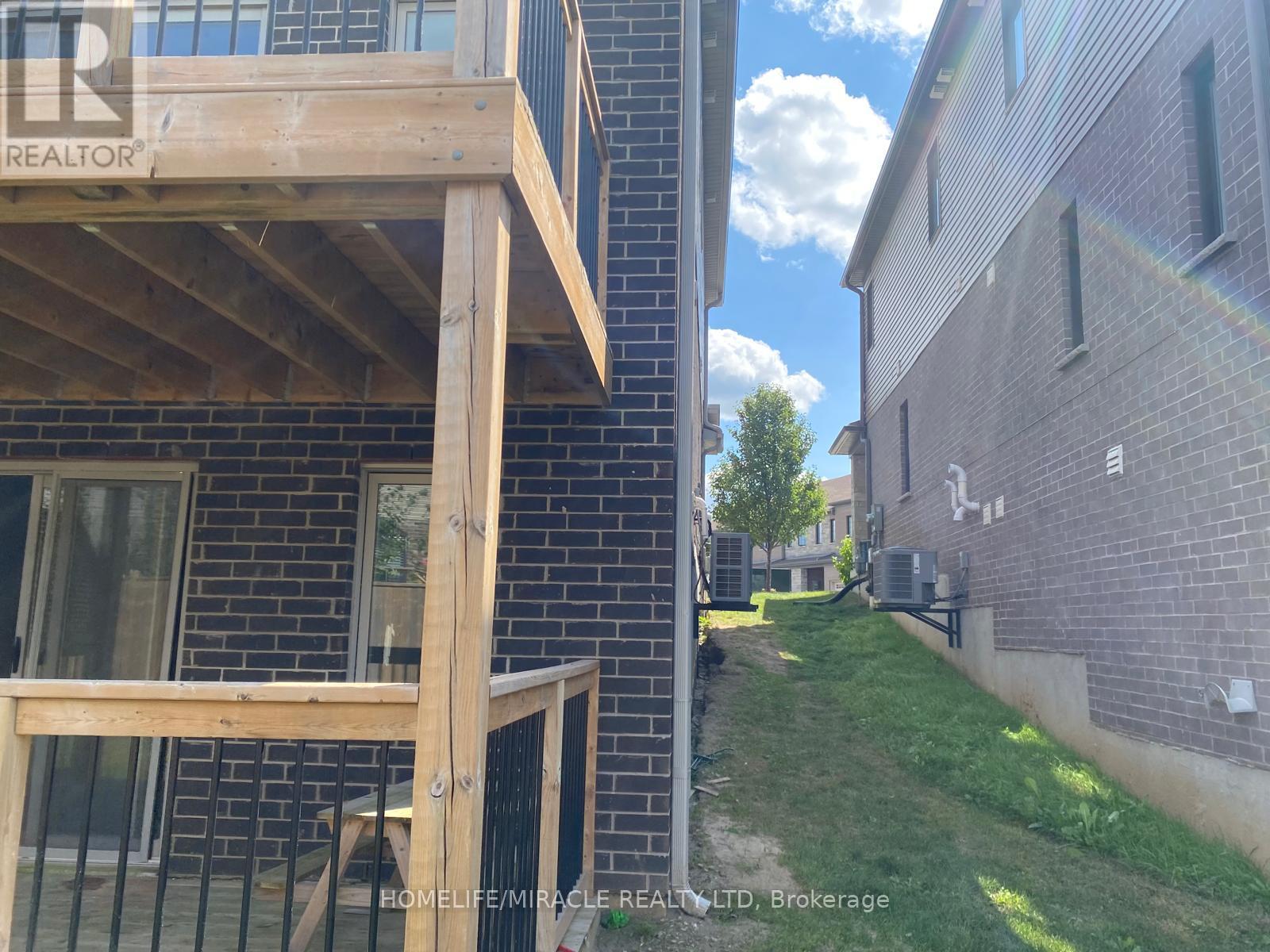 46 - 135 Hardcastle Drive, Cambridge, Ontario  N1S 0B6 - Photo 47 - X12320846