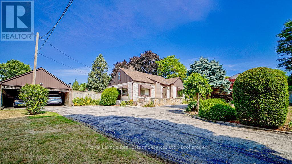 Property at 3039 LAKESHORE ROAD W image 1