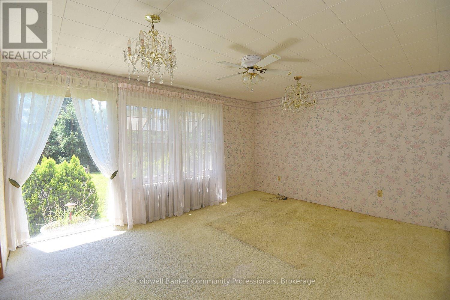 6692 Barker Street, Niagara Falls, Ontario  L2G 1Z2 - Photo 18 - X12320898