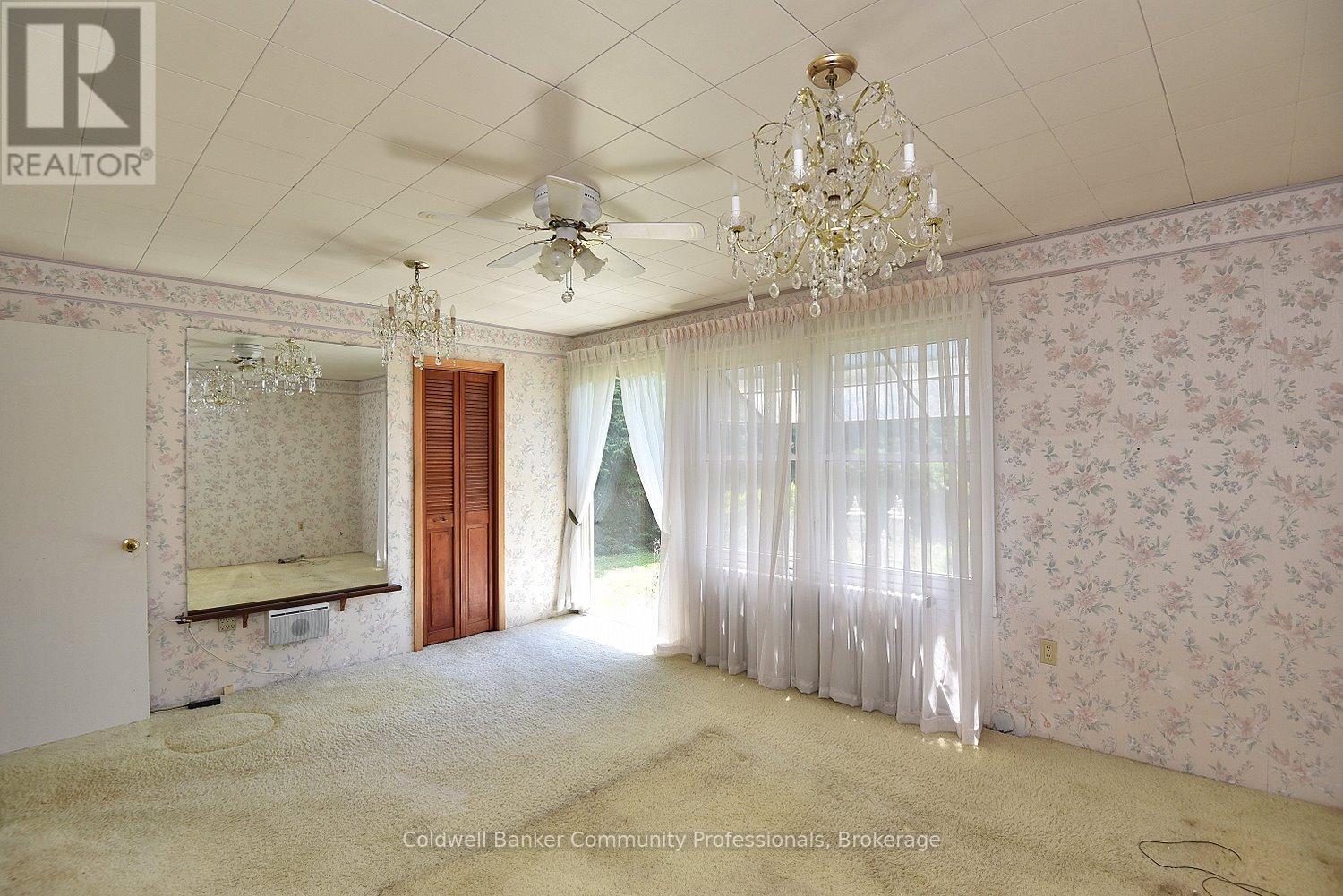 6692 Barker Street, Niagara Falls, Ontario  L2G 1Z2 - Photo 19 - X12320898