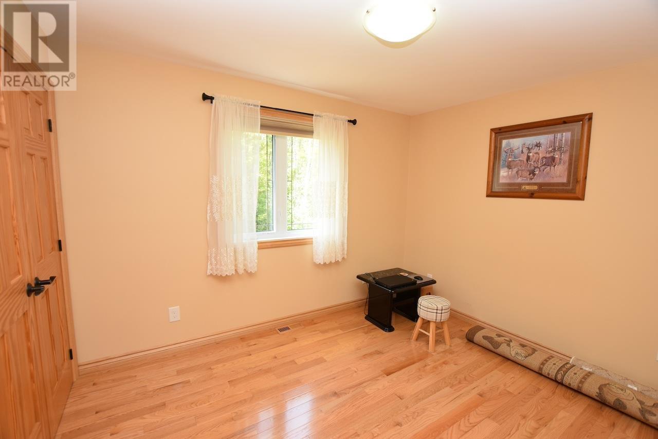 539 Leisure Bay Rd, Blind River, Ontario  P0R 1B0 - Photo 19 - SM250963
