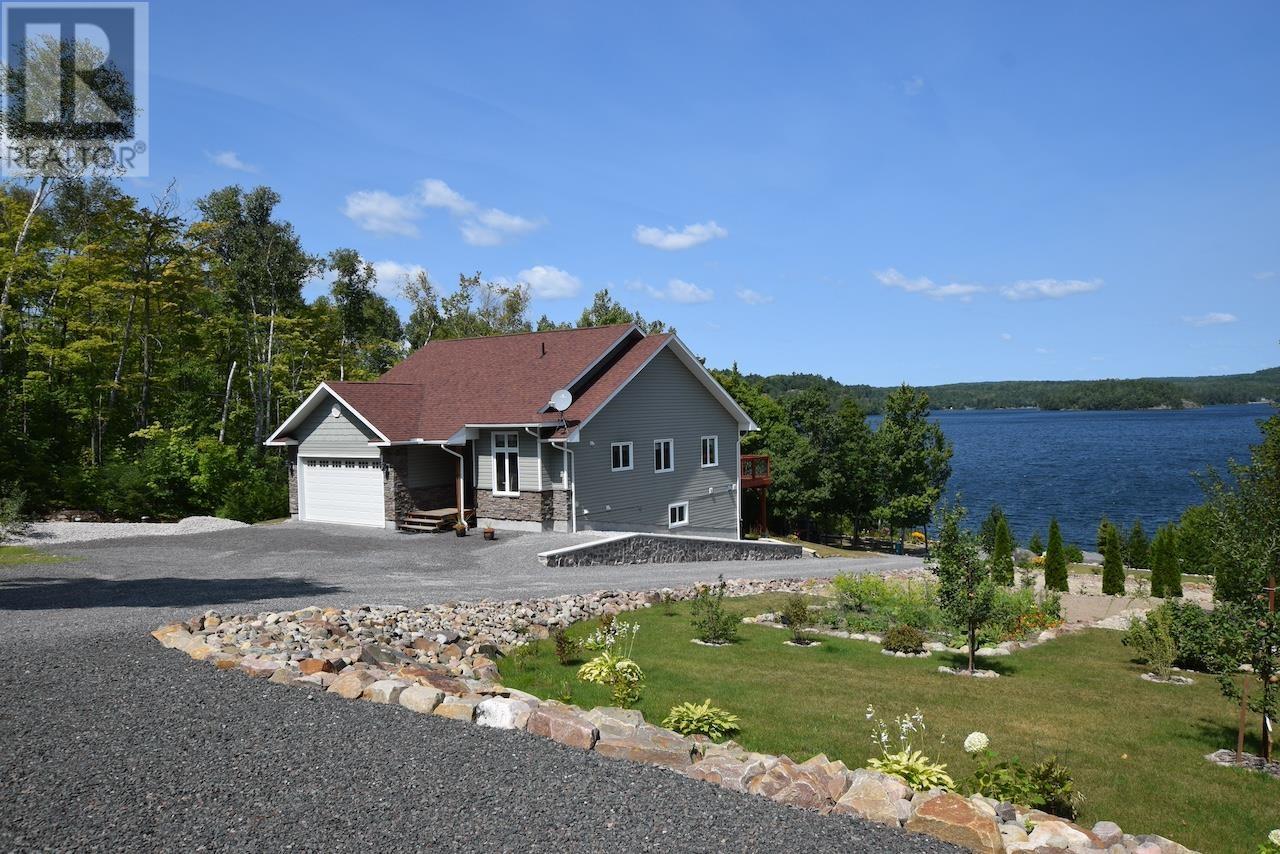 539 Leisure Bay Rd, Blind River, Ontario  P0R 1B0 - Photo 3 - SM250963