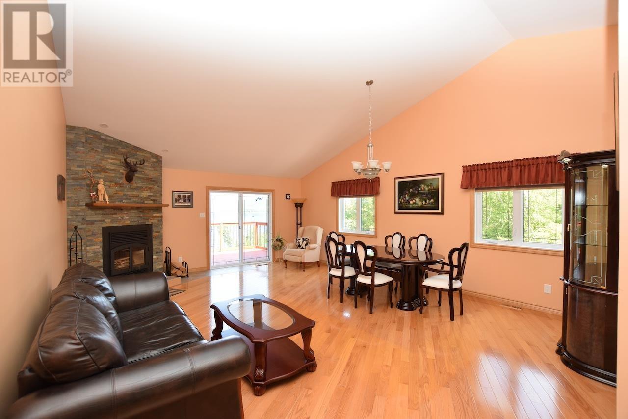 539 Leisure Bay Rd, Blind River, Ontario  P0R 1B0 - Photo 8 - SM250963