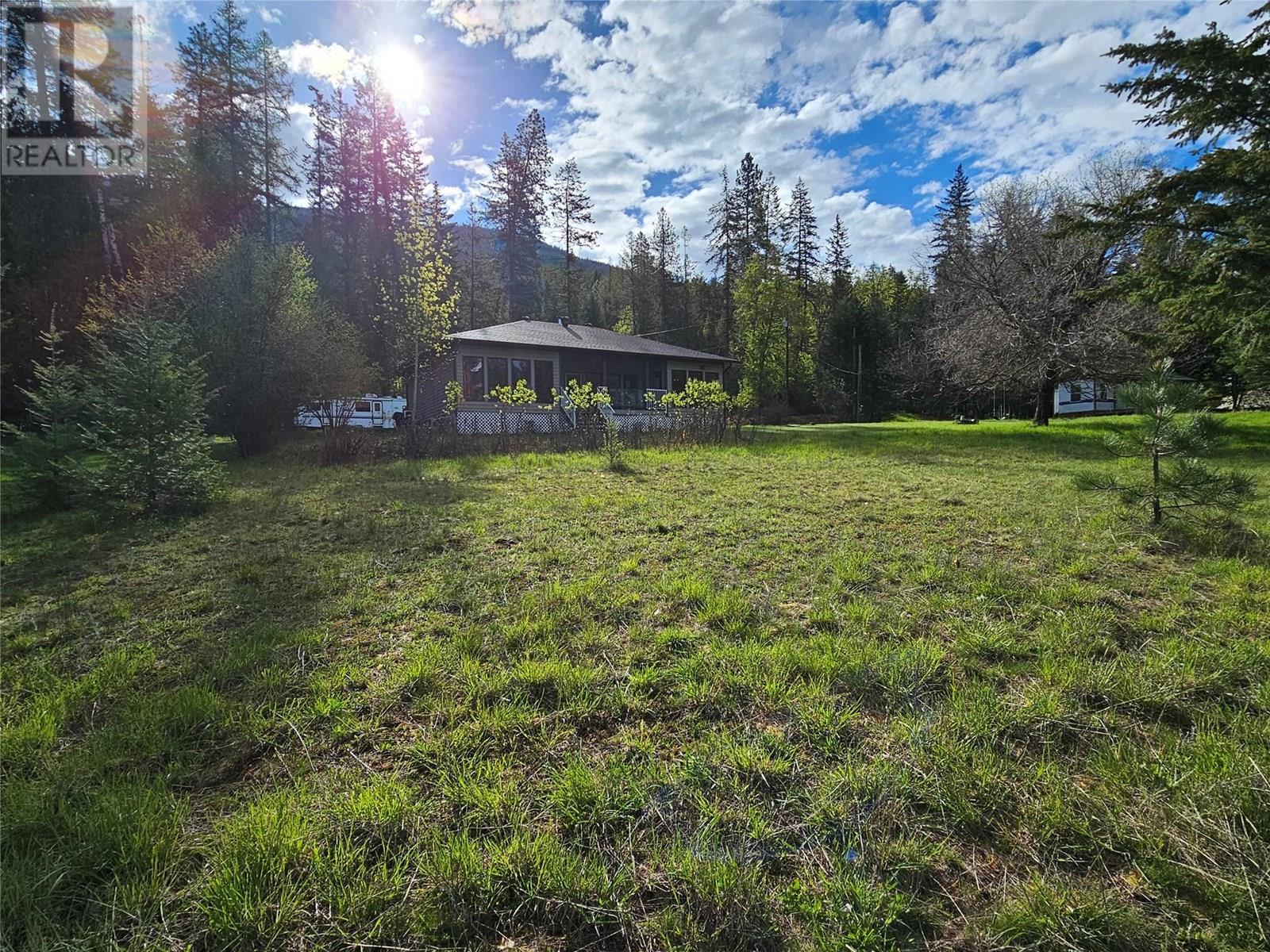 1283 Riondel Road, Riondel, British Columbia  V0B 2B0 - Photo 39 - 10358079