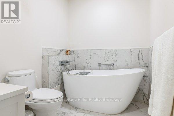 205 - 30 Front Street, Stratford, Ontario  N5A 7S3 - Photo 32 - X12073072