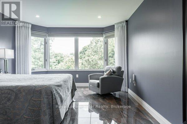 205 - 30 Front Street, Stratford, Ontario  N5A 7S3 - Photo 35 - X12073072
