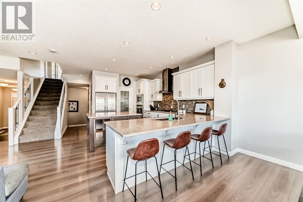 Property at 22 Riviera Place image 2