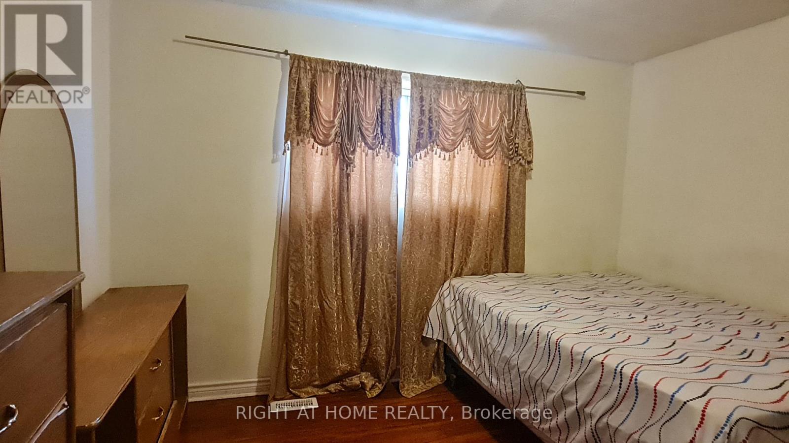 55 Littleleaf Drive, Toronto, Ontario  M1B 1Y7 - Photo 25 - E12272163