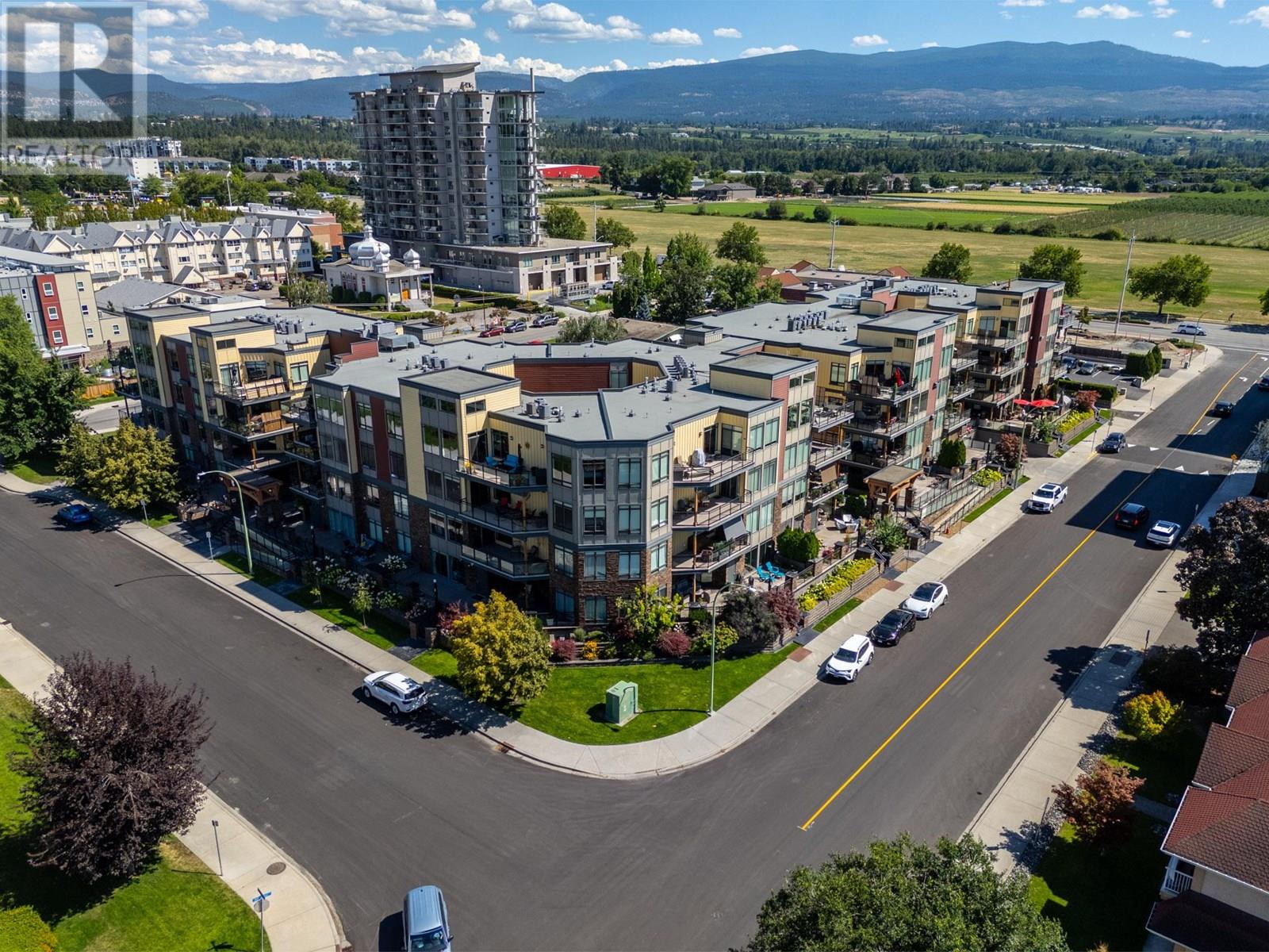 1933 Ambrosi Road Unit# 301, Kelowna, British Columbia  V1Y 4S1 - Photo 2 - 10358120