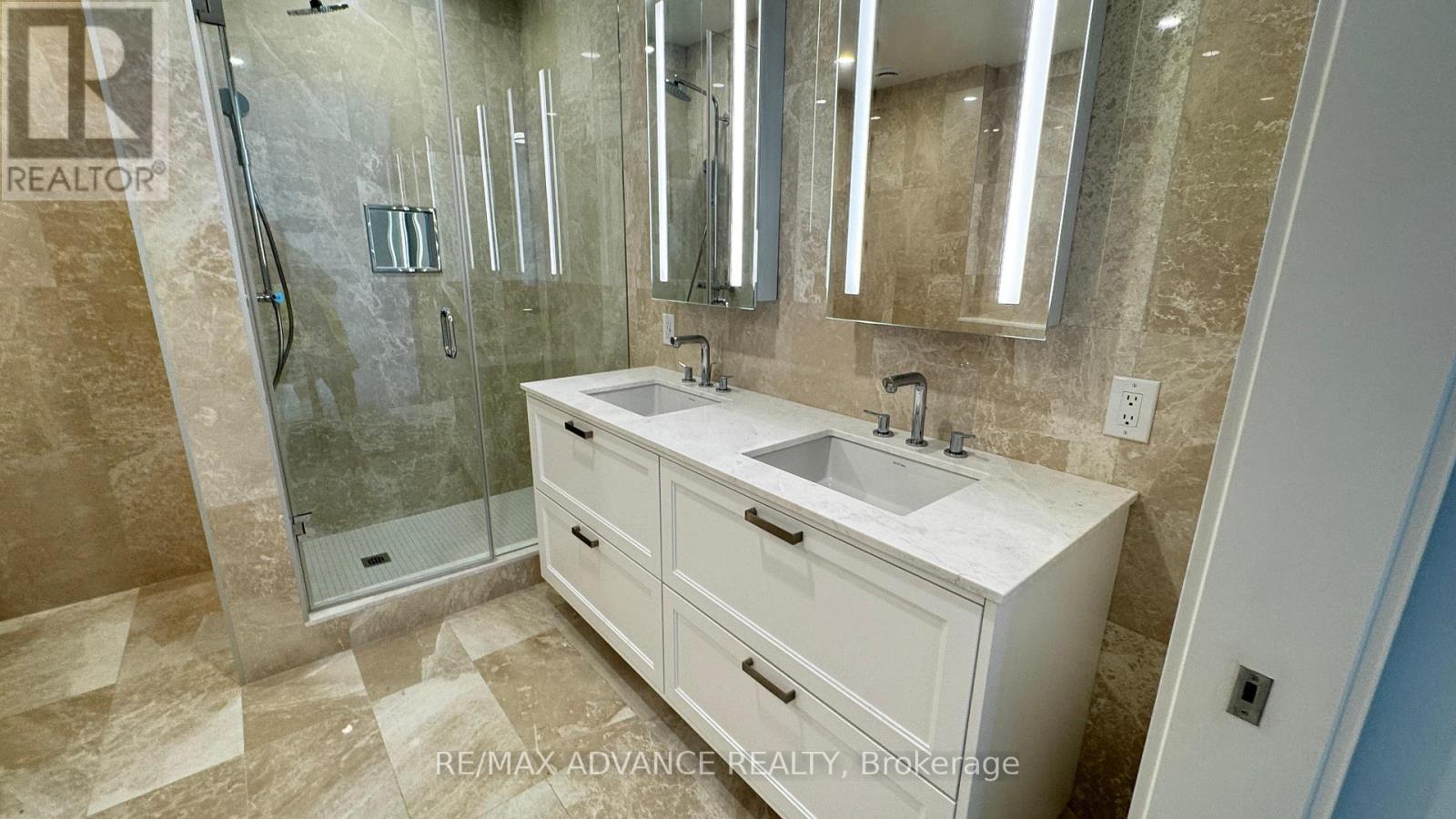 Gl17 - 399 Royal Orchard Boulevard, Markham, Ontario  L3T 0H3 - Photo 11 - N12320874