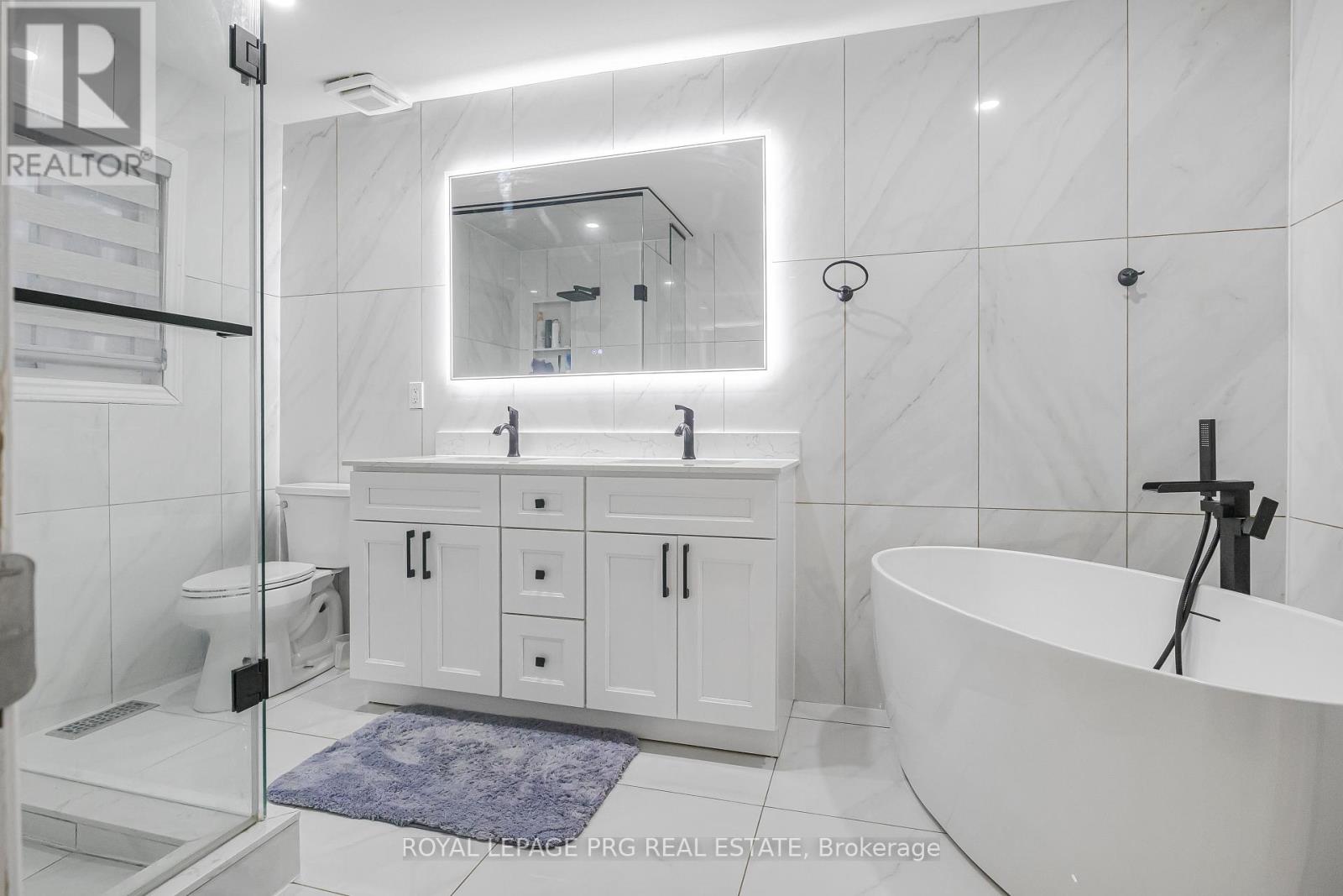 226 Mountainberry Road, Brampton, Ontario  L6R 1W3 - Photo 23 - W12320875