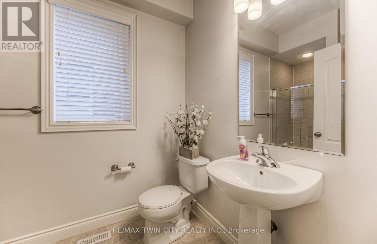 93 Tremaine Drive, Kitchener, Ontario  N2A 4M3 - Photo 16 - X12320896