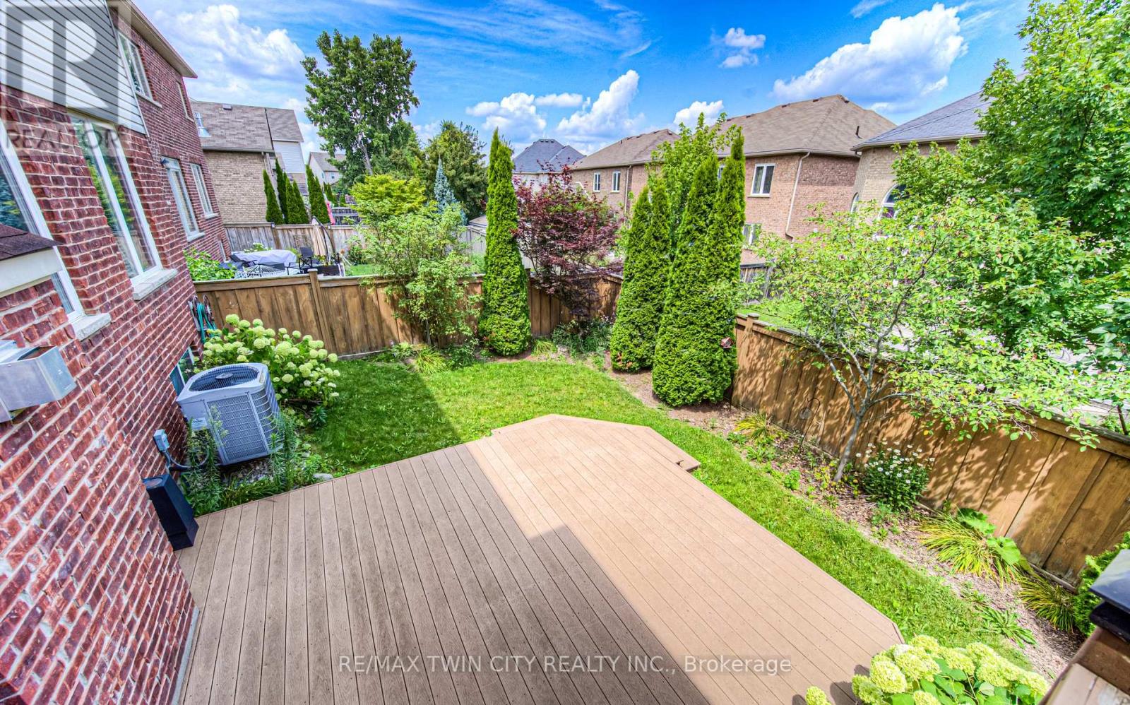 93 Tremaine Drive, Kitchener, Ontario  N2A 4M3 - Photo 38 - X12320896