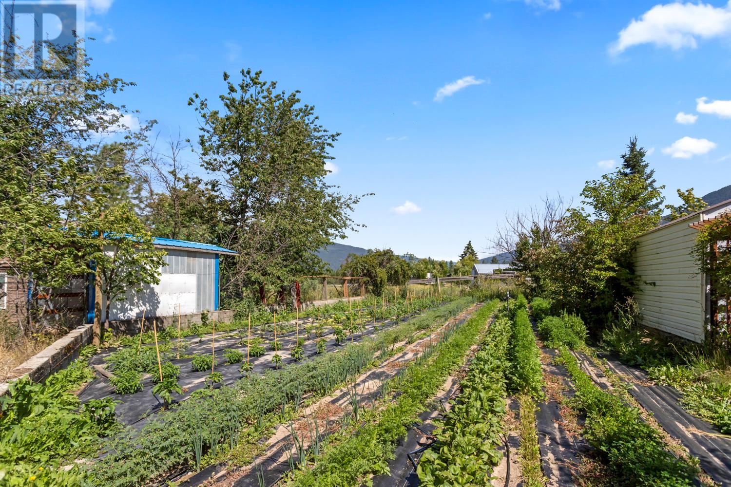 3095 Canyon Lister Road, Lister, British Columbia V0B 1C1 - Photo 11 - 10357787