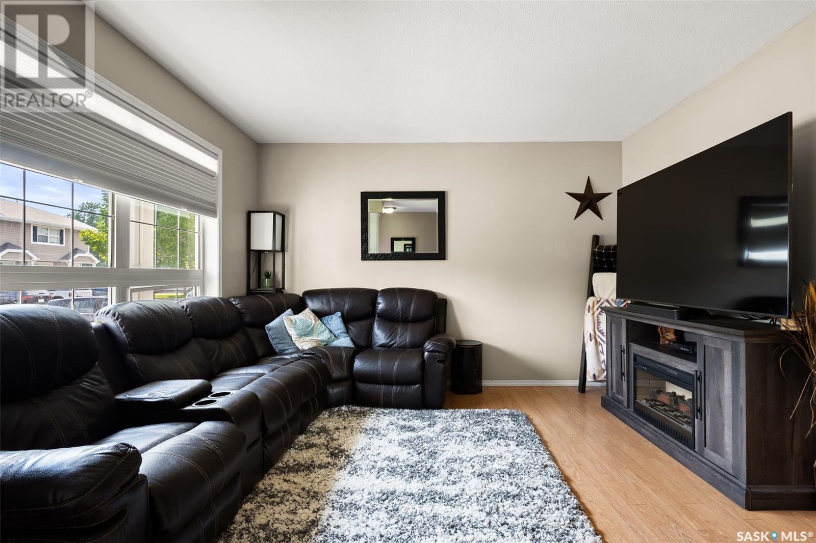Property at 52 4901 Child AVENUE image 3