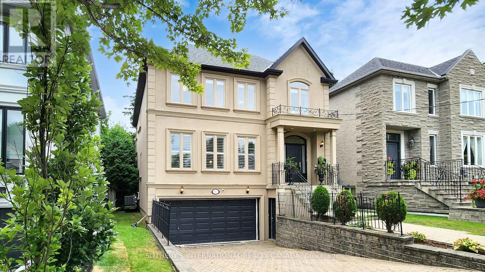 567 Melrose Avenue, Toronto, Ontario  M5M 2A4 - Photo 2 - C12320978