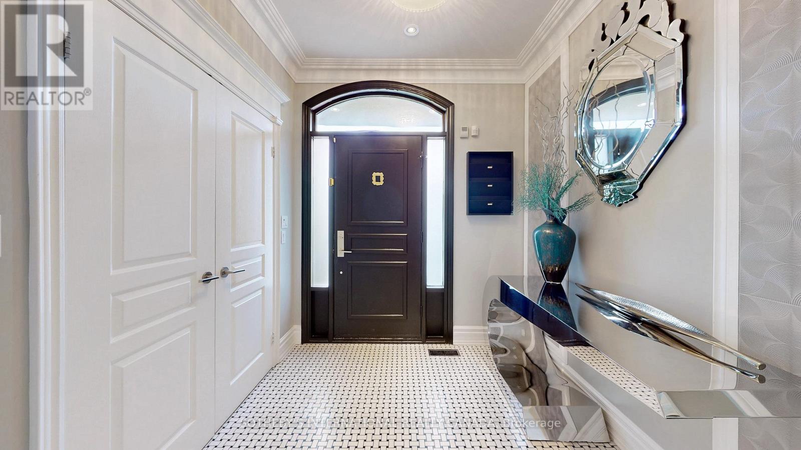 567 Melrose Avenue, Toronto, Ontario  M5M 2A4 - Photo 5 - C12320978