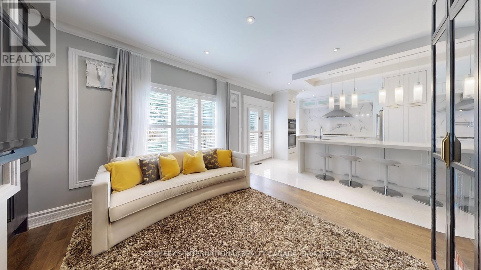 567 Melrose Avenue, Toronto, Ontario  M5M 2A4 - Photo 8 - C12320978