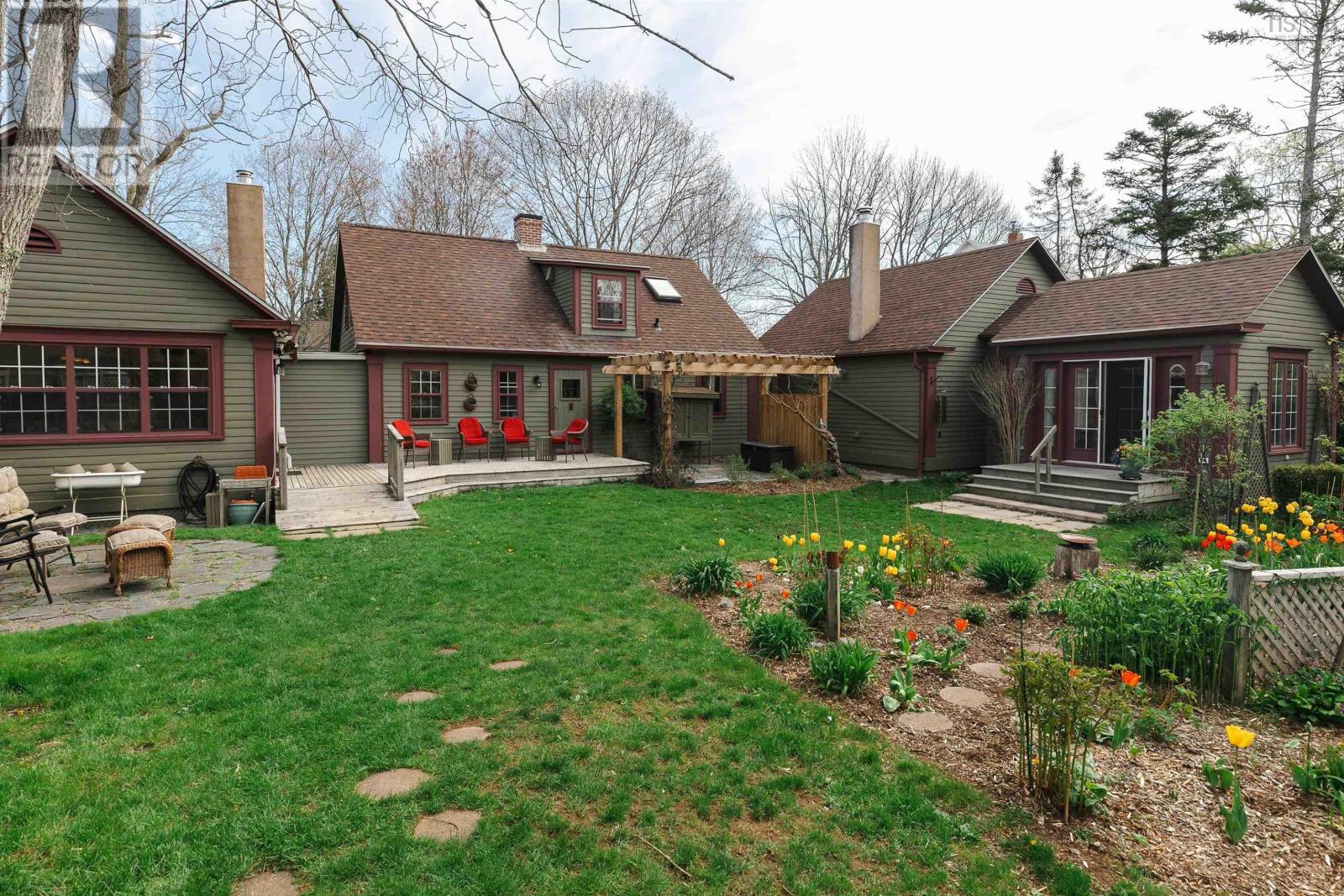 Property at 328 Main Street image 3