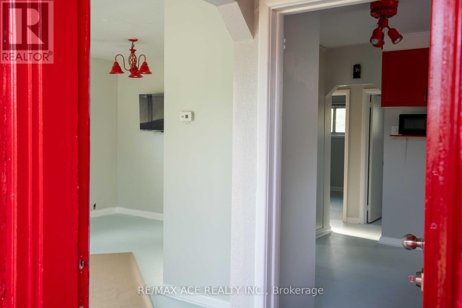 6 Seminole Avenue, Toronto, Ontario  M1J 1M9 - Photo 7 - E12321004