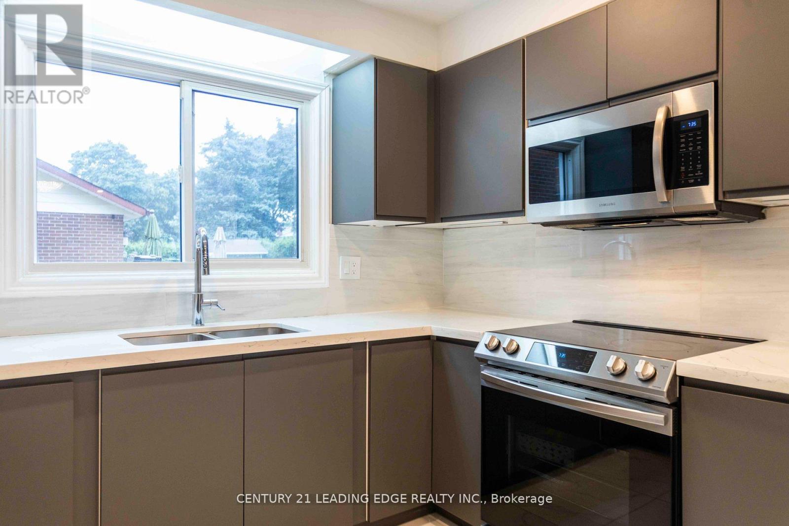 49 Harringay Crescent, Toronto, Ontario  M1W 1Z4 - Photo 17 - E12321007