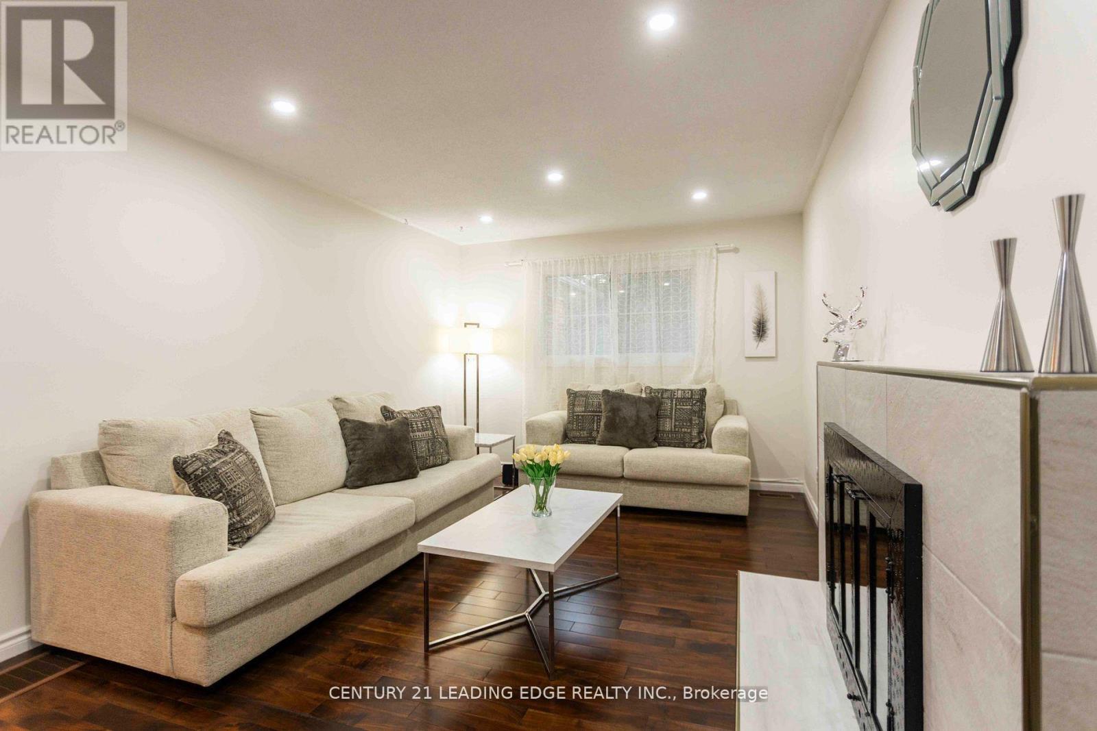 49 Harringay Crescent, Toronto, Ontario  M1W 1Z4 - Photo 9 - E12321007