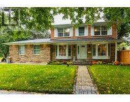 49 HARRINGAY CRESCENT, Toronto, Ontario