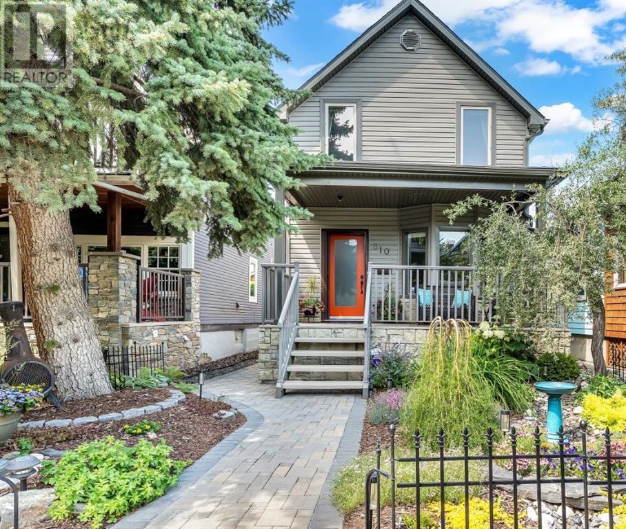 Property at 810 3 Avenue NW image 1