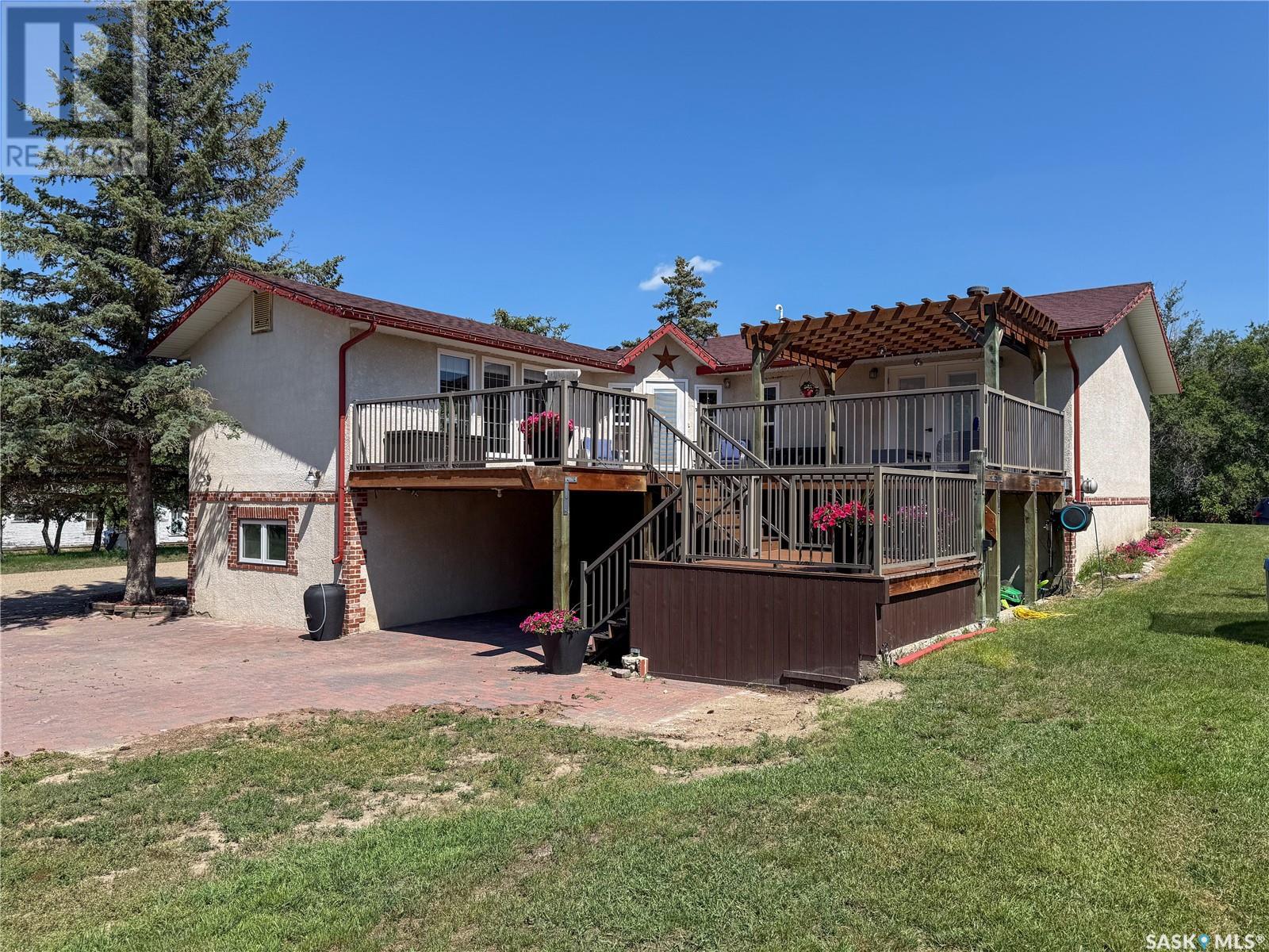 117 2nd STREET W, Frontier, Saskatchewan