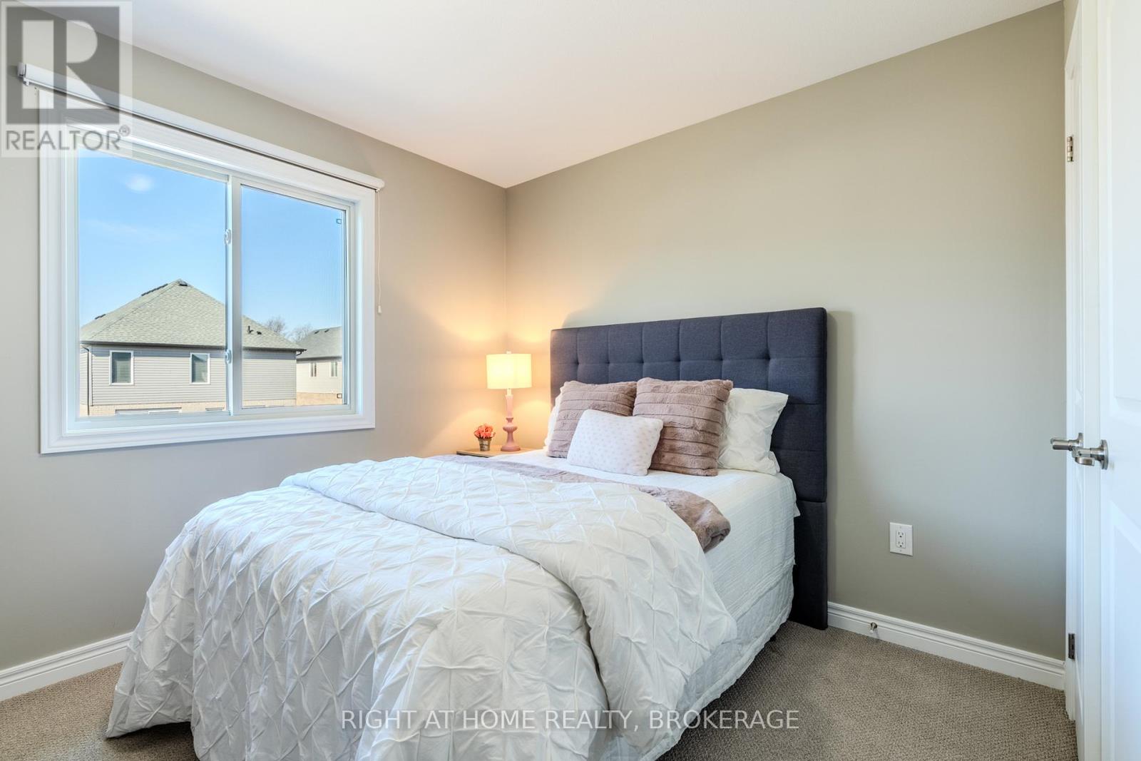7787 Hanniwell Street, Niagara Falls, Ontario  L2G 0H5 - Photo 32 - X12255240