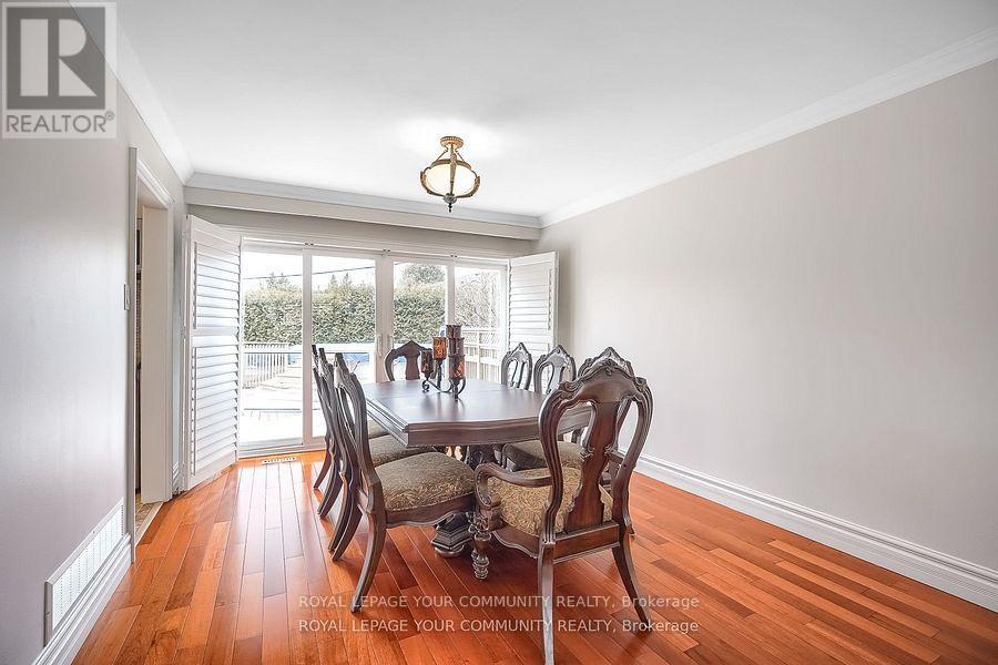 18 Terryellen Crescent, Toronto, Ontario  M9C 1H7 - Photo 13 - W12320994