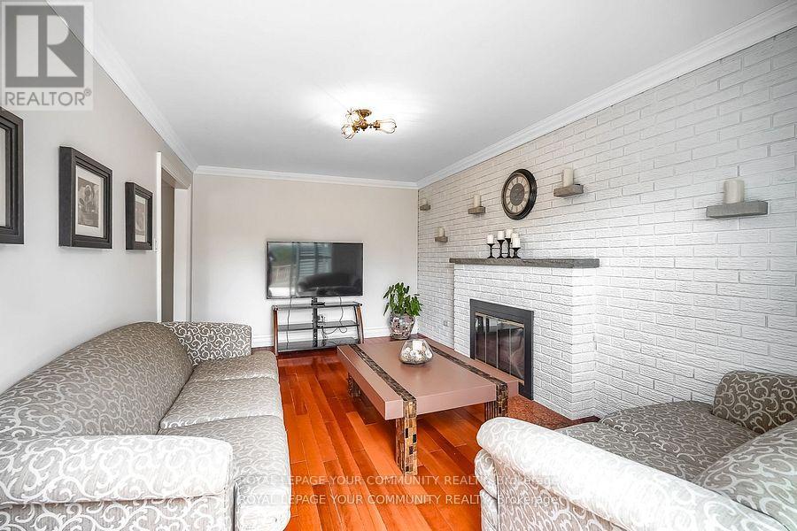 18 Terryellen Crescent, Toronto, Ontario  M9C 1H7 - Photo 21 - W12320994