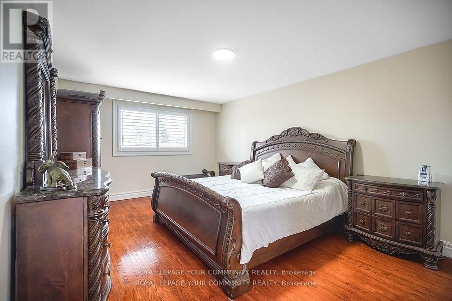 18 Terryellen Crescent, Toronto, Ontario  M9C 1H7 - Photo 24 - W12320994