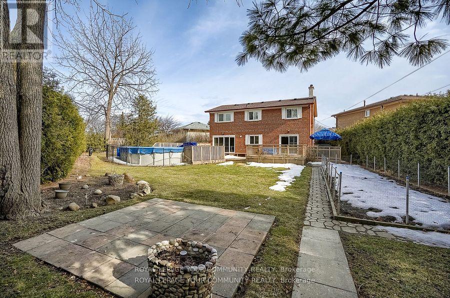 18 Terryellen Crescent, Toronto, Ontario  M9C 1H7 - Photo 45 - W12320994