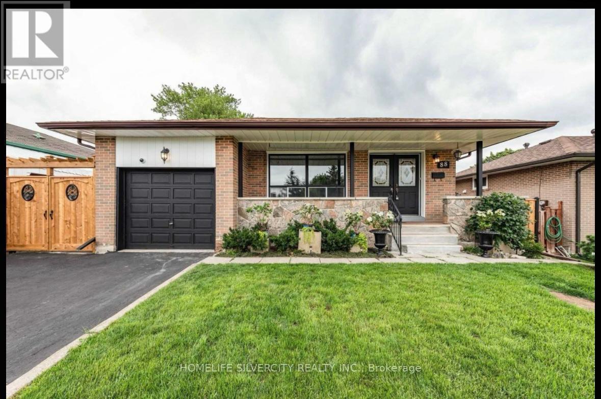 88 ARDGLEN DRIVE, Brampton, Ontario