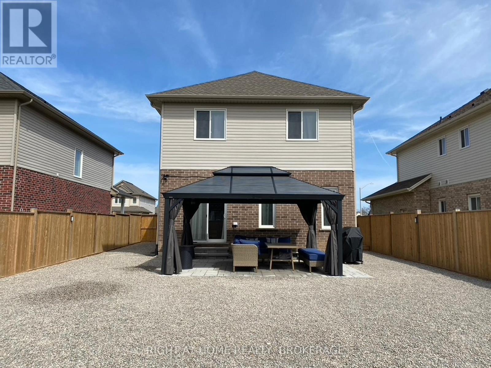 7787 Hanniwell Street, Niagara Falls, Ontario  L2G 0H5 - Photo 40 - X12255240