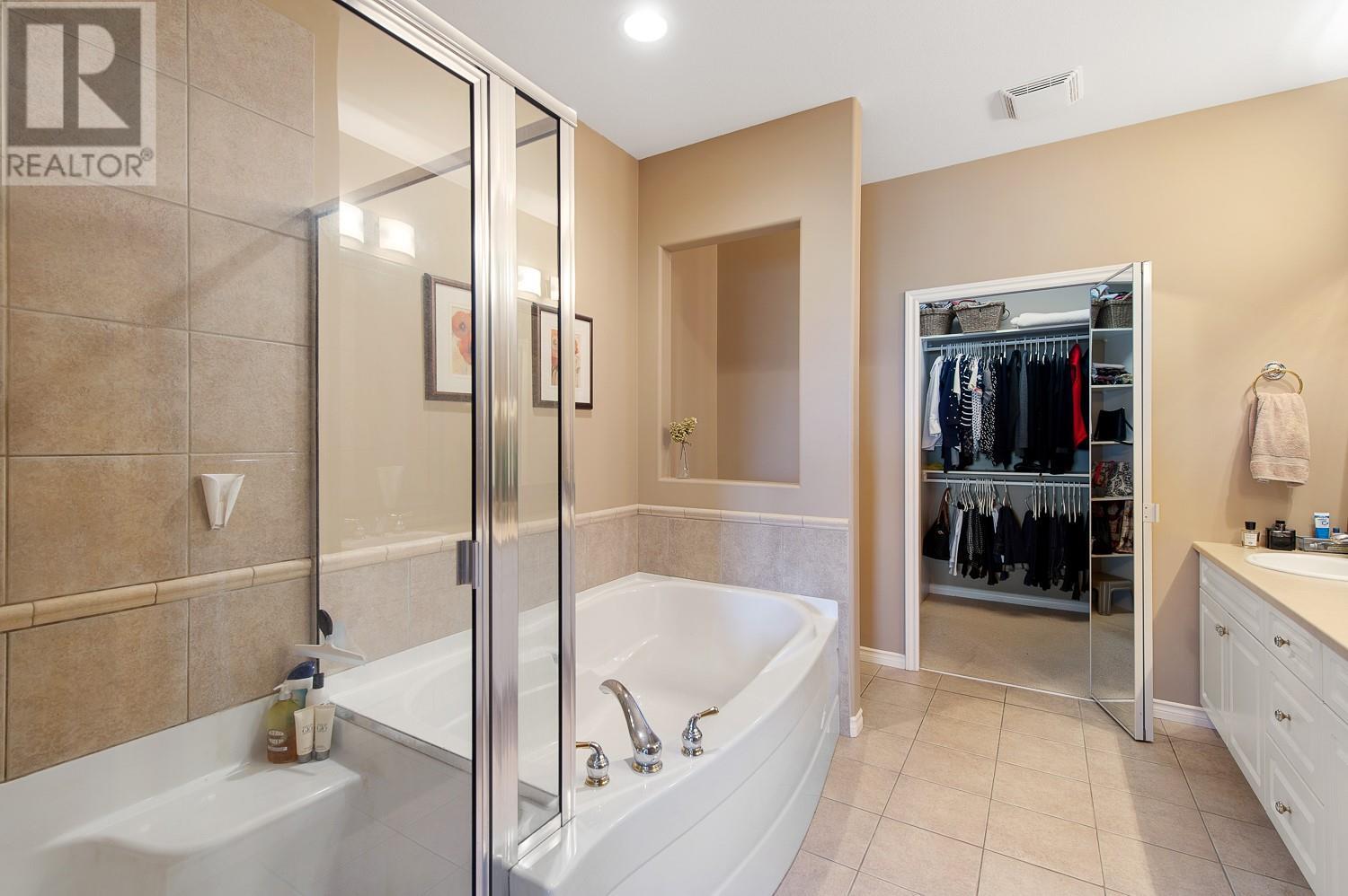 3800 Gallaghers Pinnacle Way Unit# 19, Kelowna, British Columbia  V1W 3Z8 - Photo 22 - 10357685