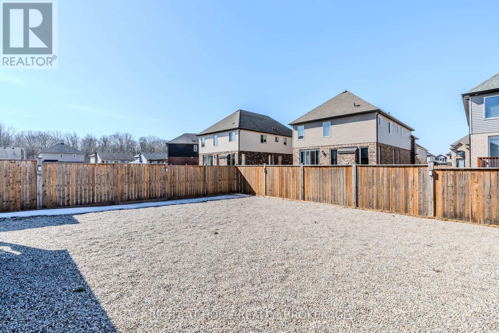 7787 Hanniwell Street, Niagara Falls, Ontario  L2G 0H5 - Photo 38 - X12255240