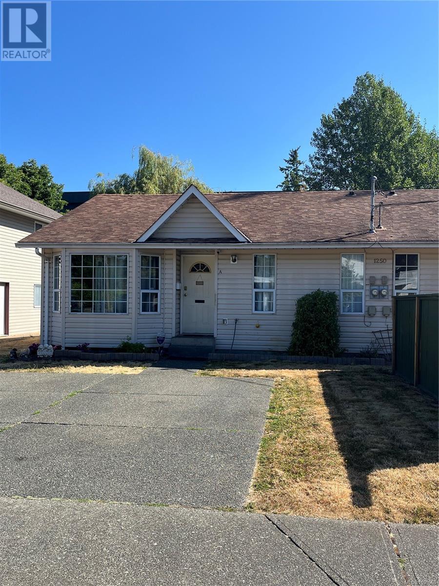 A 1250 Stewart Ave, Courtenay, British Columbia  V9N 3H4 - Photo 3 - 1008660