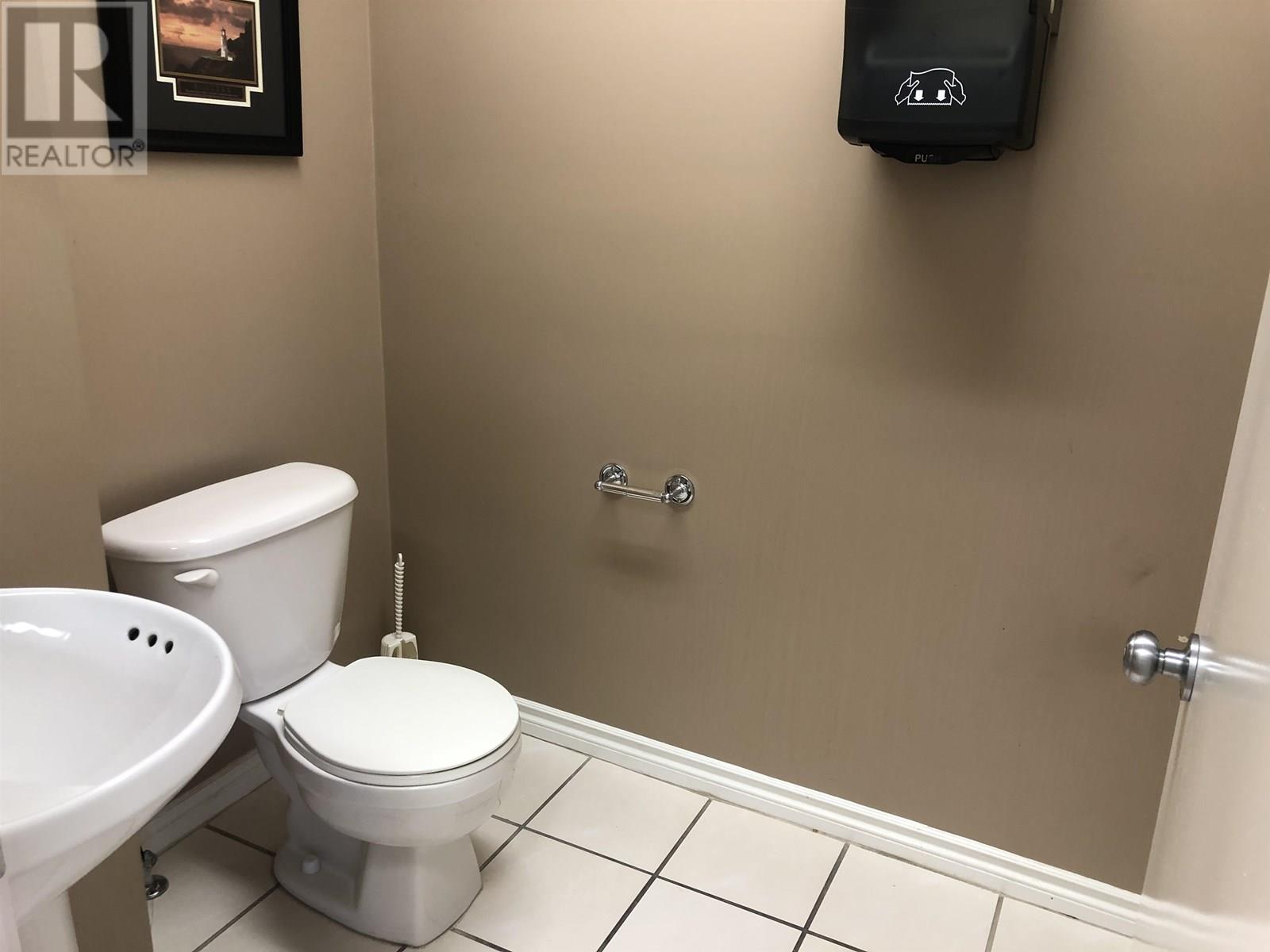 105 15100 Knox Way, Richmond, British Columbia  V6V 3A6 - Photo 12 - C8071168