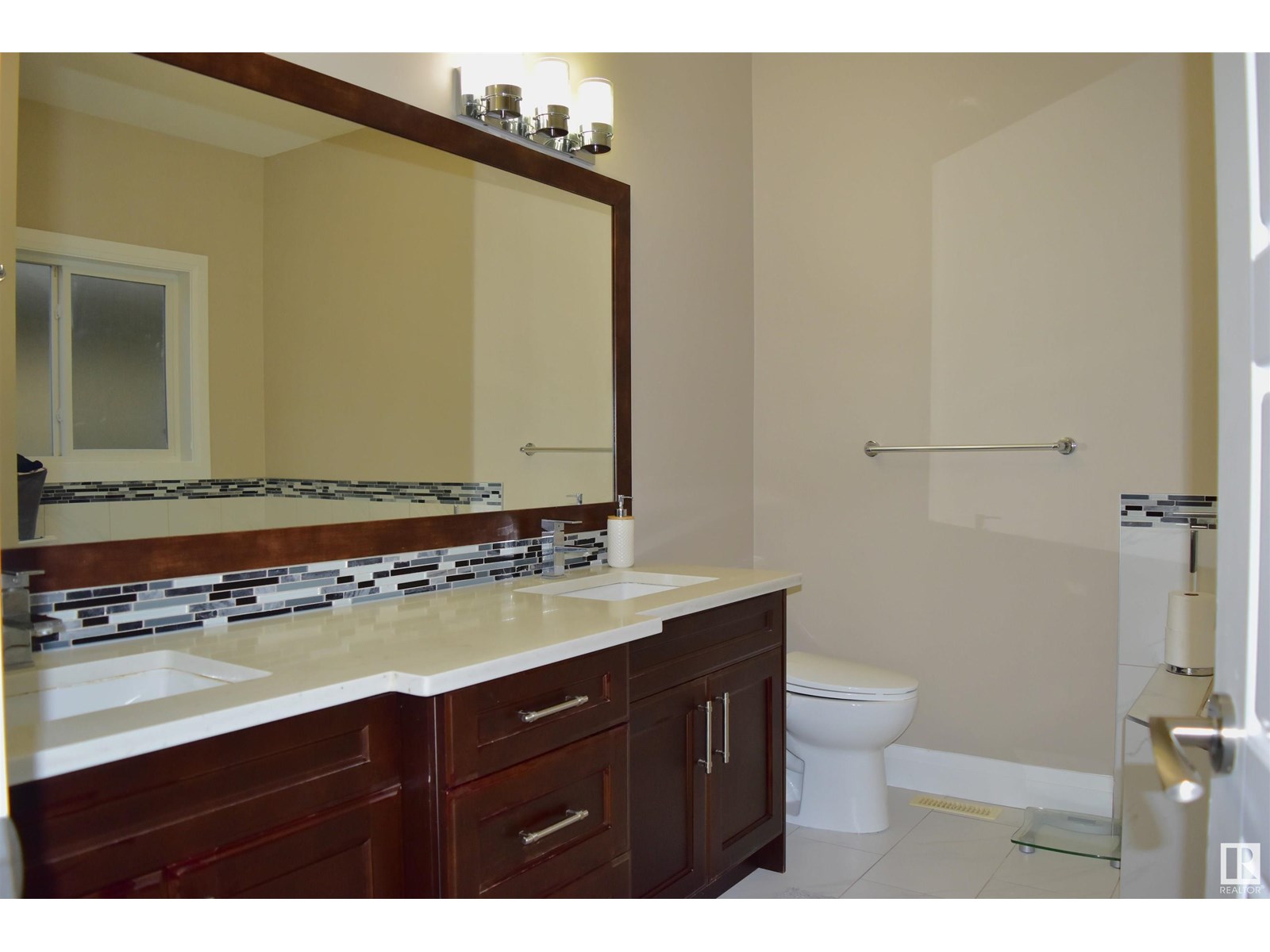 5121 1b Av Sw, Edmonton, Alberta  T6X 0Z7 - Photo 22 - E4450124