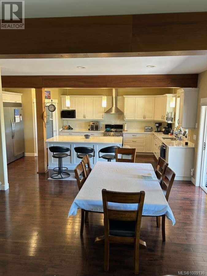 Property at 103 Oregon Rd image 4